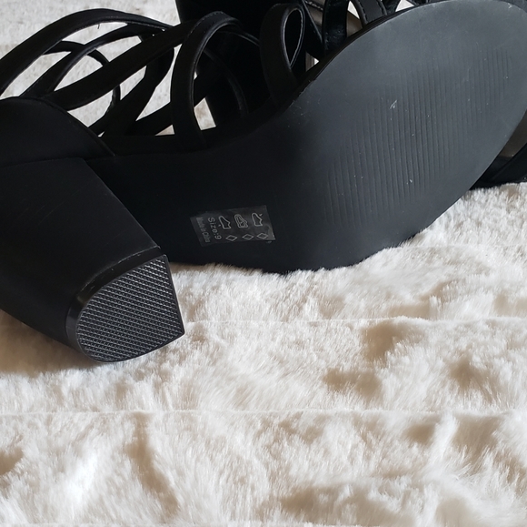 Michael Antonio Strappy Sandal Heels NWT - Picture 4 of 7